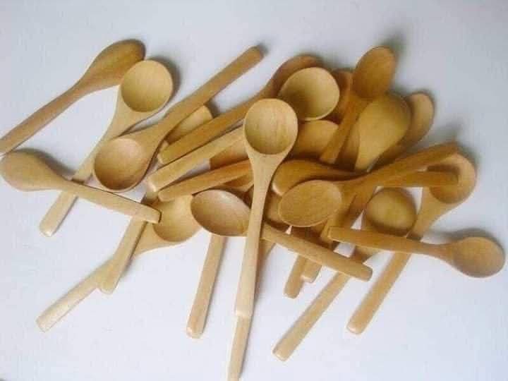 طقم معالق خشب صغير