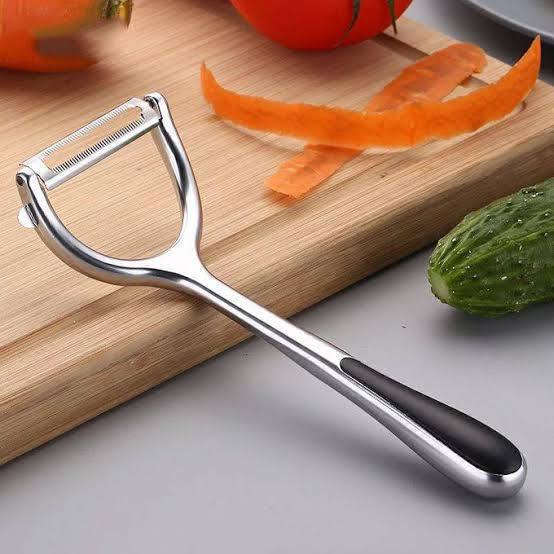 مقشرة خضروات وفواكه للمطبخ